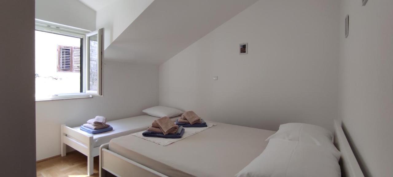 Luxury City Centre Apartment With Stunning View Omis Exterior photo