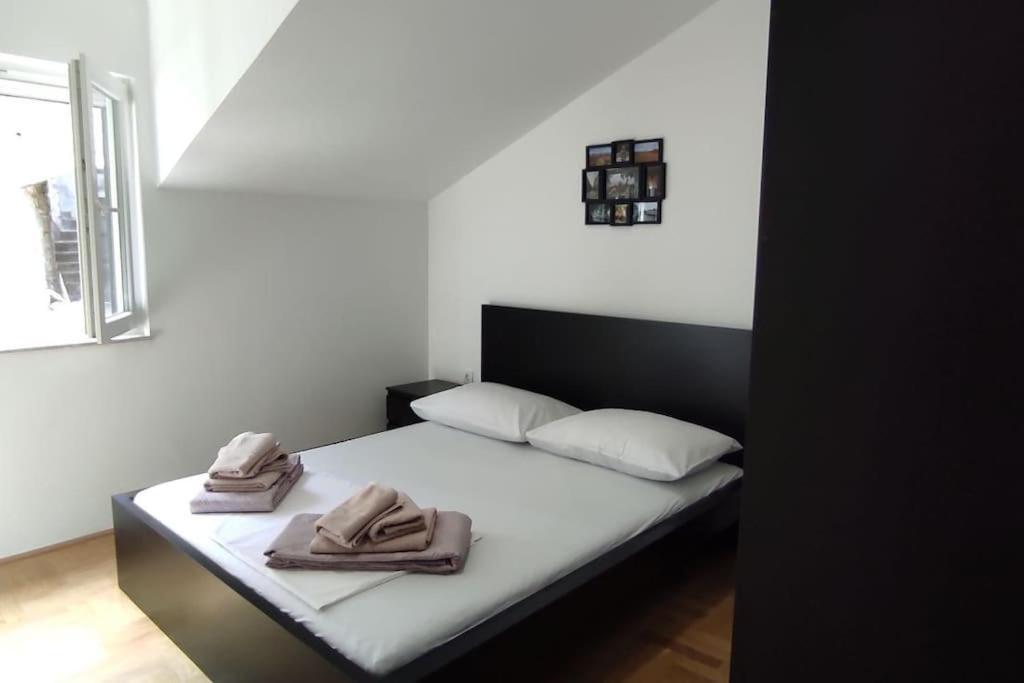 Luxury City Centre Apartment With Stunning View Omis Exterior photo